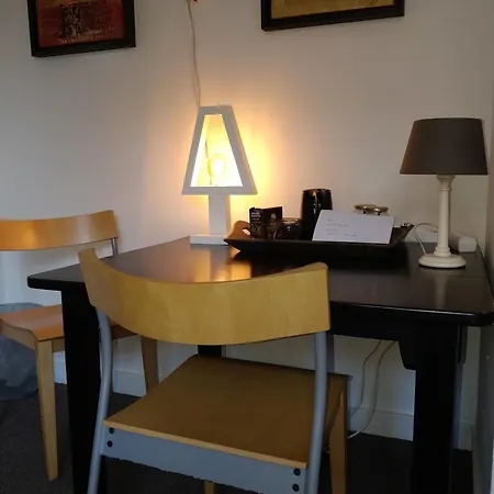 Art Gallery 274 Δωμάτια σε οικογενειακή κατοικία Άπελντουρν